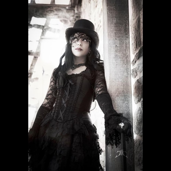 🖤Welcome🖤 - Picture 2 of 13